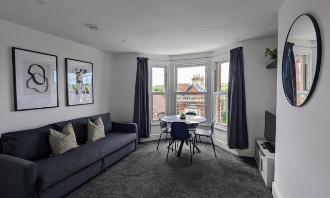 High Wycombe Appartement | Conegra Road by Wycombe Apartments