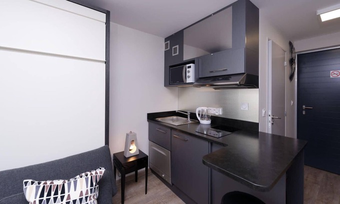 Villette Gare Appartement | CONFLUENCE, studio meublé - gare Part-Dieu