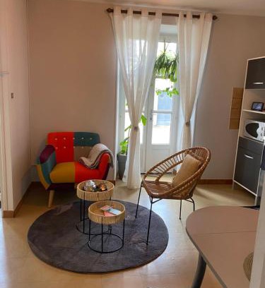 Ussel Appartement | Confortable et agréable T1 n 1