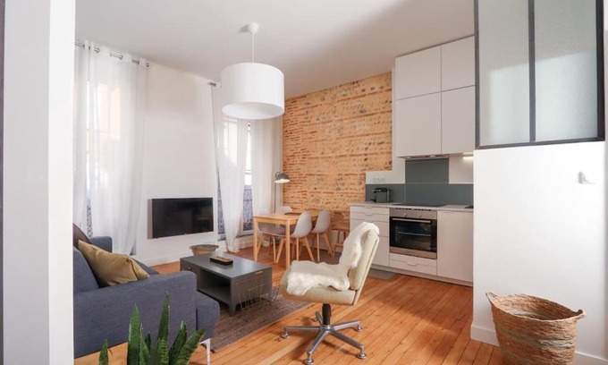 Saint - Aubin - Dupuy Appartement | Confortable T2 à Saint Aubin