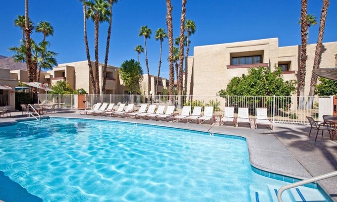 Uptown Design District Copropriété | Congratulations! Sleeps 6+Extras!