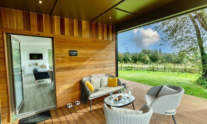Colchester Maison | ECO Lodge with Valley Views and Private Hot Tub