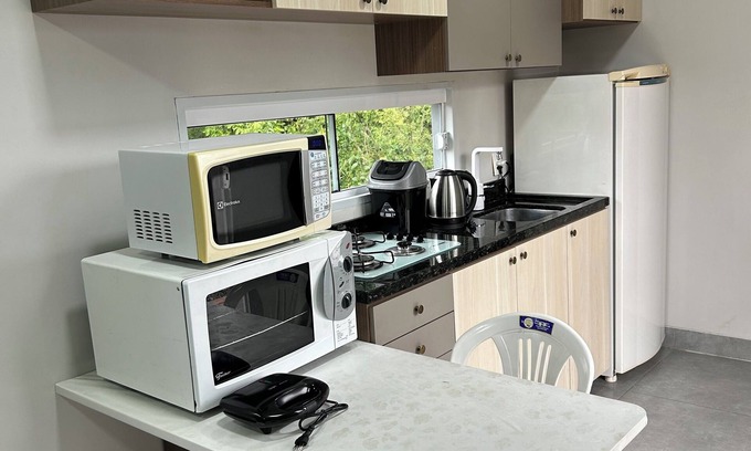 Carijos Maison | Container House Quiet location and easy access to the center and also to BR470.