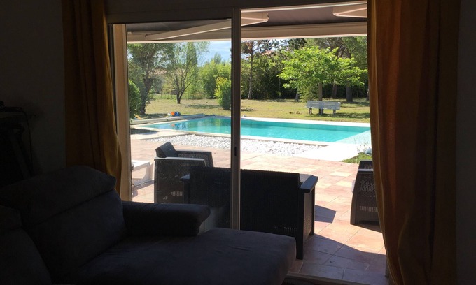 Saint-Jean-de-Cornies Villa | villa contemporaine avec piscine 10x5