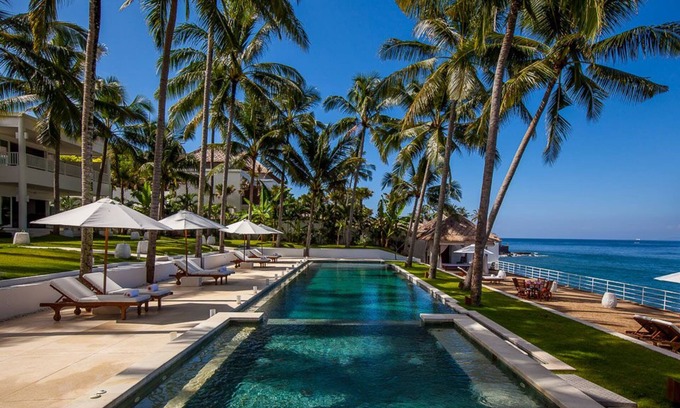 Manggis Villa | Villa de style contemporain et colonial avec 3 chambres et vue sur la mer, Candidasa