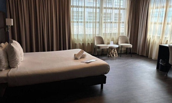 Municipality of Etten-Leur Hôtel | Contemporary Hotel with Easy Access to Breda and Rotterdam! Indoor Pool