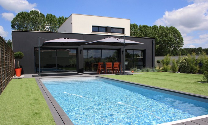 Le Tasta Maison | Maison contemporaine avec piscine à 2 min de Bordeaux