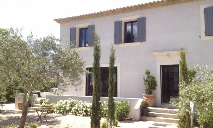 Maubec Maison | Maison contemporaine avec piscine sans vis à vis en Luberon