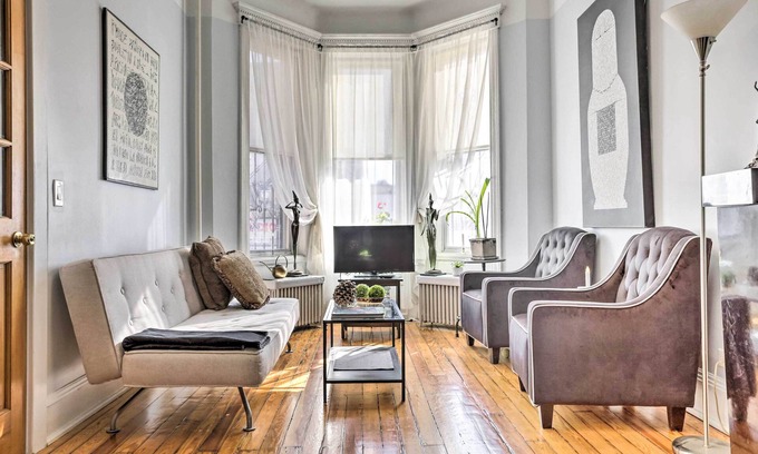 McGinley Square Maison | Contemporary Jersey City Abode ~ 5 Mi to NYC!