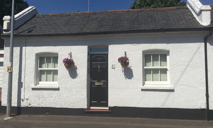 Buckhurst Hill Cottage | Home from Home Cottage de caractère