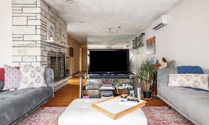 Revere Maison | Convenience at Conant! Home Away From Home For 5-8 guests!