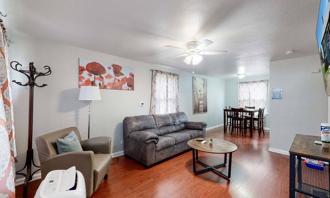 Dupont Maison | Charming King Bed Close to Dick's Sporting Goods