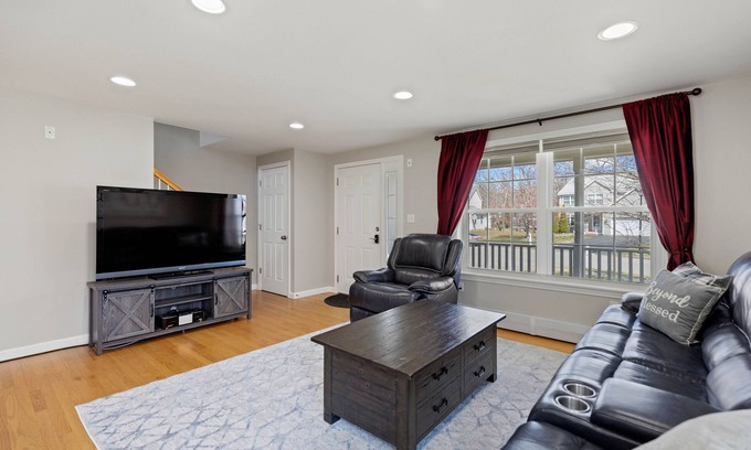 North Deering Maison | Convenient Portland home 3 miles from Downtown