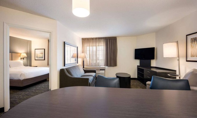 Bryant Pattengill West Hôtel | Convenient Stay, Superb Location! 2 Relaxing Units, Pets are Allowed Here!