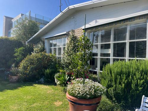 Frankston Appartement | Convenient Sunset Beach and Garden