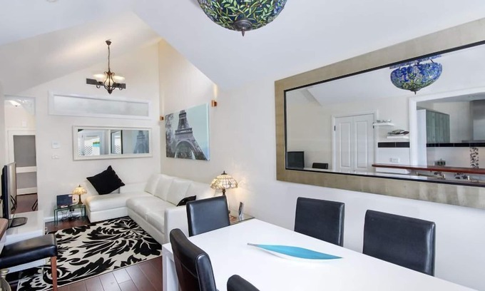 Cooks Hill Maison | Cooks Hill Chalets - Petite Chalet