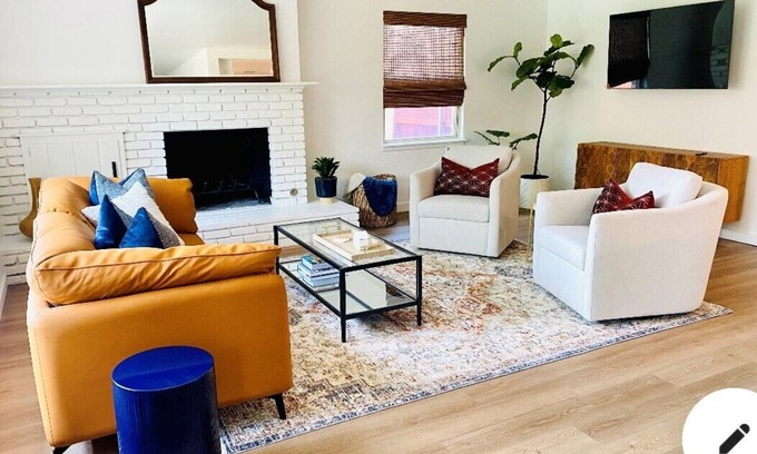Central Oklahoma City Maison | Cool comfort in the Heart of OKC - Fully renovated in a quiet neighborhood
