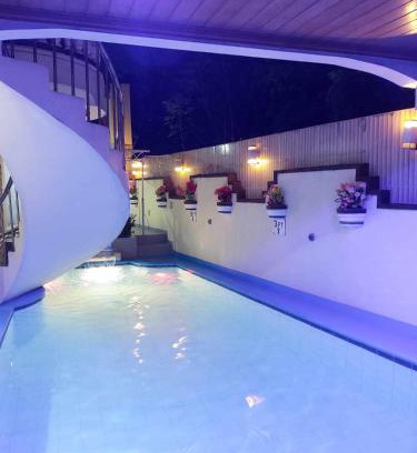 Bacoor City Station Balnéaire | Cool Martin Family Hotel and Resort