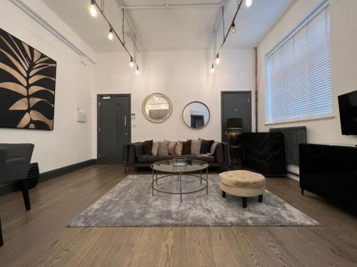 Turnham Green Appartement | Cool warehouse conversion apt in Chiswick London