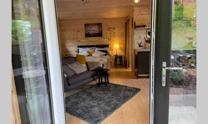 Aberchalder Maison | Coorie Doon Cabin! Great Scottish Welcome