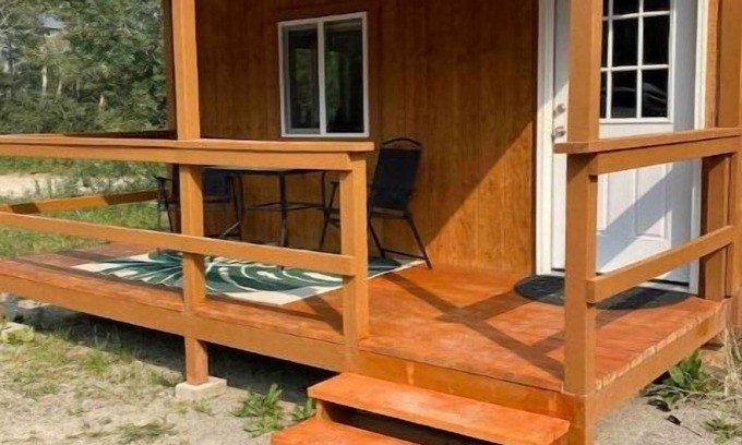 Babb Cabine | Copper 1 Tower Ridge Cabins