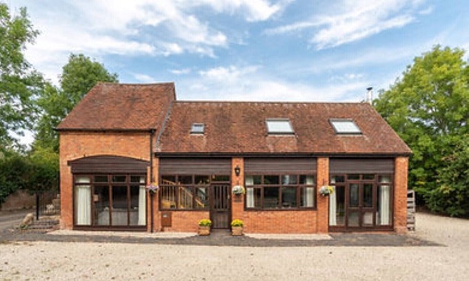 Maidwell Maison | Copperpot Barn
