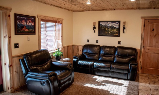 Ashton Cabine | Cordingleys 'Cozy Cottage près de Island Park, West Yellowstone et Jackson WY