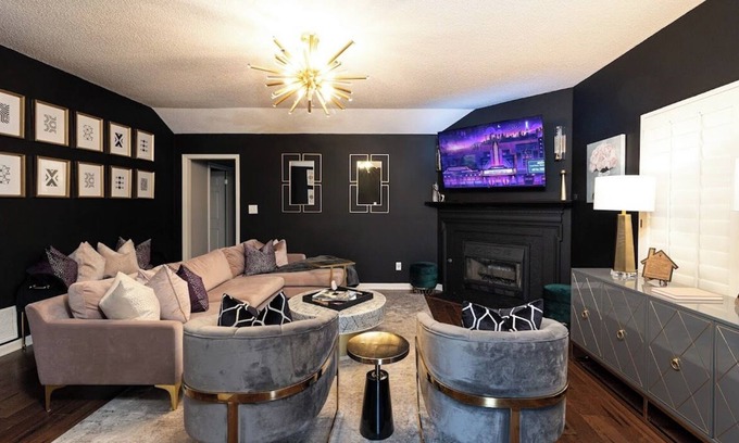 Southaven Maison | Cori's Pool House