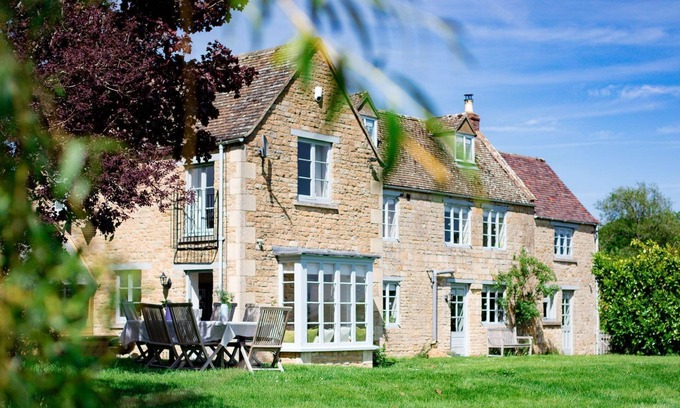 Paxford Maison | Corn Close - sleeps 6 guests in 4 bedrooms