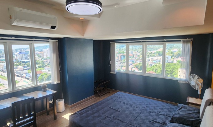 Chang Phueak Copropriété | Corner Penthouse with Amazing Views - 2 Bed 2 Bath - Thai Lanna Style
