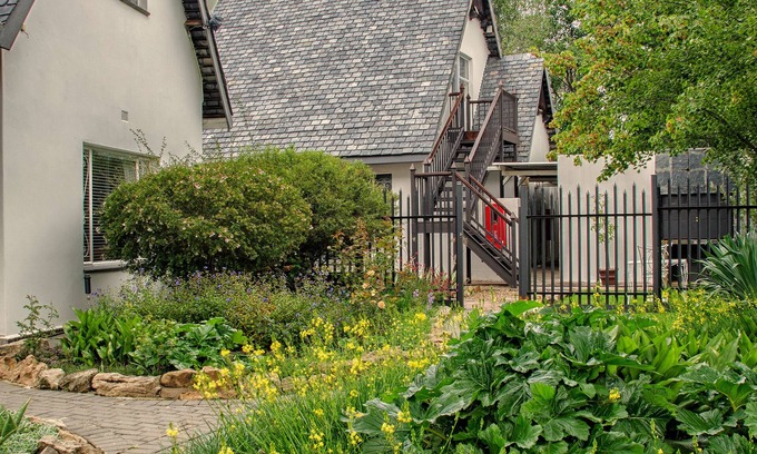 Kroonstad Maison | Cornerstone B&B