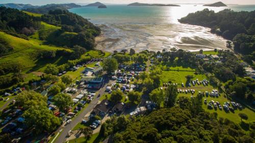 Coromandel Station Balnéaire | Coromandel Shelly Beach TOP 10 Holiday Park