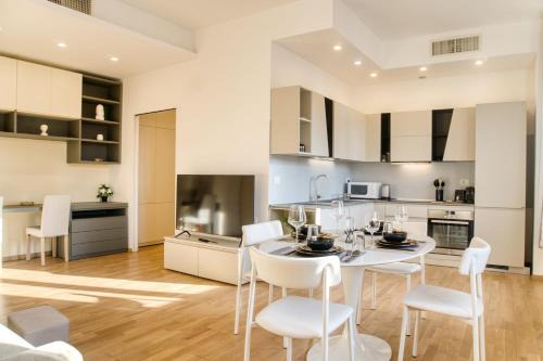 San Babila Appartement | Corso Vittorio Emanuele GrandSuite - Best position in Milan next to Duomo