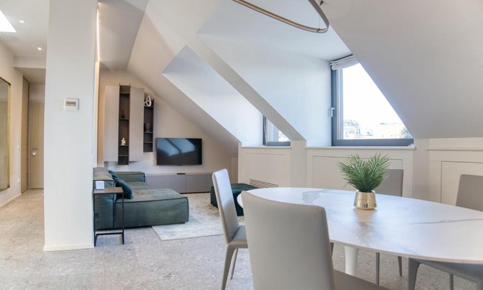 San Babila Appartement | Corso Vittorio Emanuele stunning Penthouse - Exclusive living in Milan