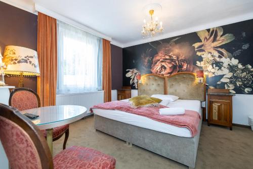 Pressbaum Hôtel | Corso, Zimmer & Cafe, Hotel Garni