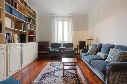 Quartiere Mazzini Appartement | Corvetto M3 - Roomy Apt on 2 Levels