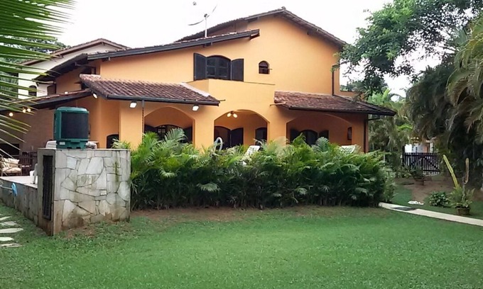 Guarutuba Maison | COND. COSTA DO SOL / GUARATUBA, PISCINE, 4 SUITES + 2 LAVABOS, WIFI.
