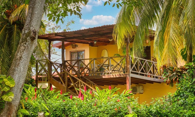 Esterillos Centro Appartement | Superbe appartement avec une tres belle vue a 2 minutes de marche a la plage.