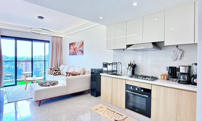 Thompson Estate Appartement | Cosy 1 br furnished rental near Junction mall in Lavington area Nairobi city.