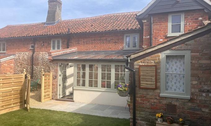 Great Snoring Cottage | Vine Cottage - Dans un village paisible, près de la fabuleuse côte nord de Norfolk.