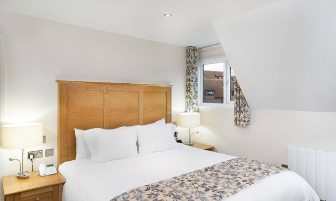 Cromer Copropriété | Cosy 2-Bed Apartment | Seaside Resort | Sleeps 6