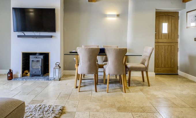 Aston-le-Walls Cottage | Cottage-Traditionelle-Salle de bain partagée-Vue sur la campagne