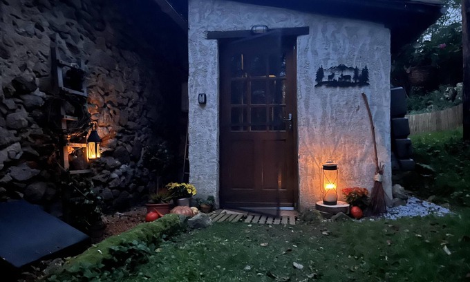 Prayols Cottage | Cosy 2- bed Cottage in the mountains
