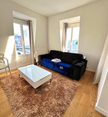 Necker Appartement | Cosy 2 Person Studio - Near Eiffel Tower