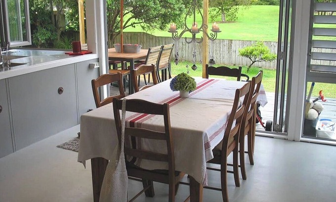 Whangamata Maison | Cosy 3BR Home Near Town, with Modern Amenities