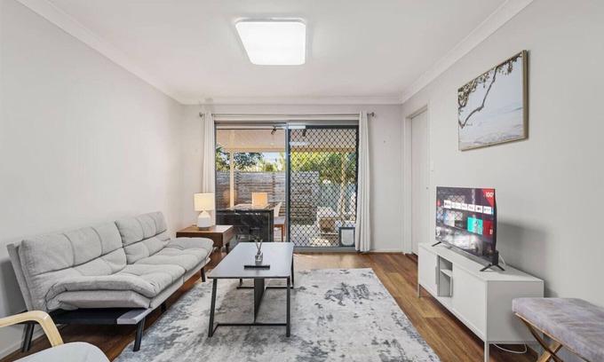Keperra Maison | Cosy 4BR Home with Yard in Peaceful Keperra