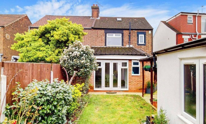 East Ham South Maison | Cosy 5 Bed 2 Bath Home | Near Central London