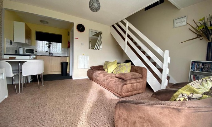Great Yarmouth Maison | Cosy and Comfortable Holiday Chalet 10 minutes walk to the beach, Norfolk