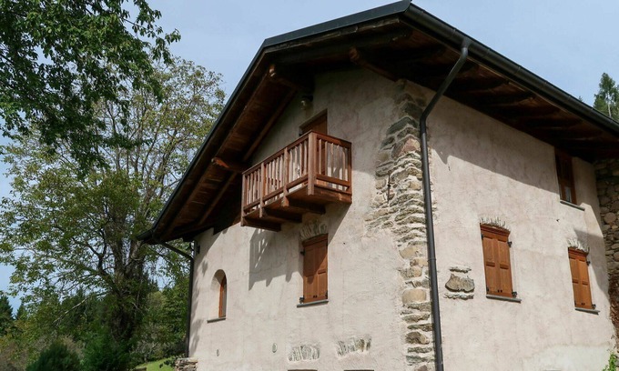 Calceranica al Lago Appartement | Agréable appartement pour 4 personnes avec TV, balcon, animaux admis et parking