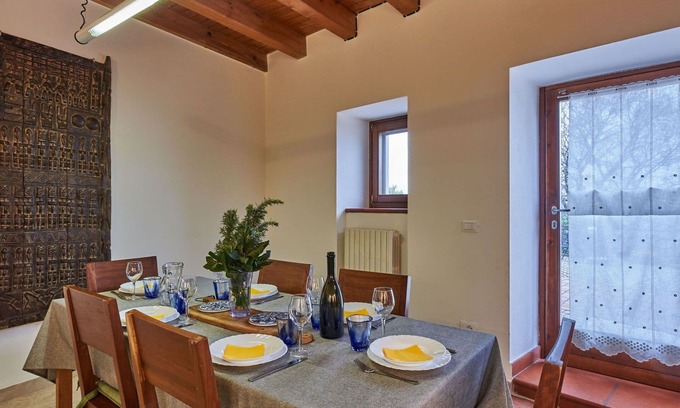Caprino Veronese Maison | Agréable appartement dans une maison de vacances pour 8 personnes avec WIFI, TV et patio